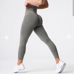 NVGTN Khaki green NV Seamless Legging
